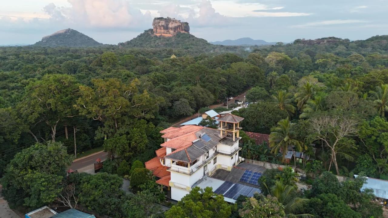 Sigiriya Summer Resort Eksteriør bilde